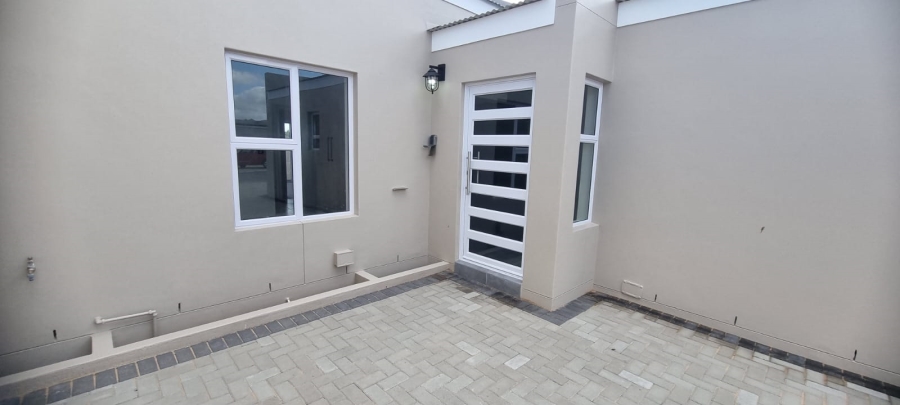 2 Bedroom Property for Sale in Langebaan Western Cape